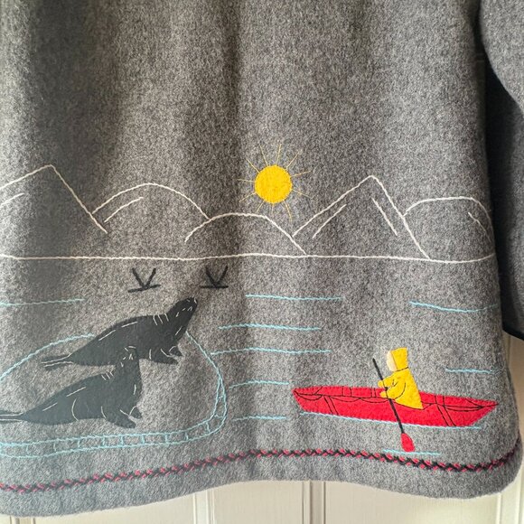 Vintage James Bay Inuit Wool Coat, Pure Virgin Wool Hooded Jacket, Hand-Appliqué - Picture 5 of 6